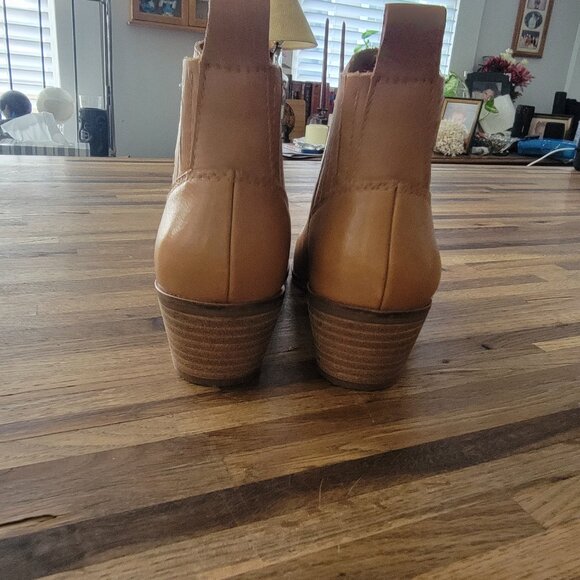 Lucky Brand Brown Tan Ilisse Leather Ankle Bootie Cowboy Slip On - Picture 6 of 16